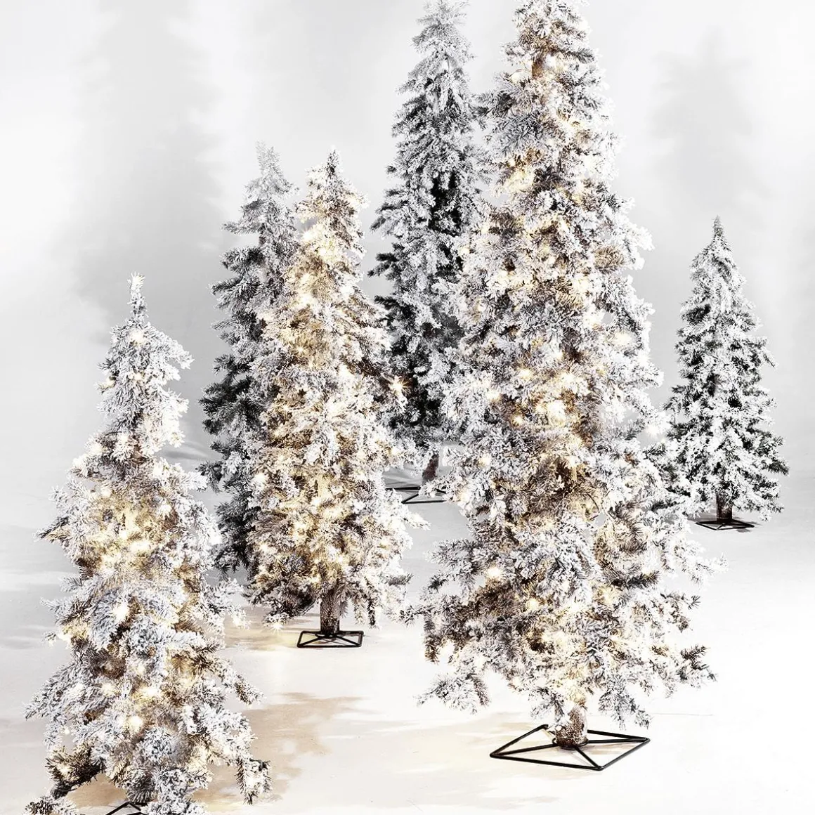 Abeto De Invierno, Abeto Artificial De Luvi Con Nieve Con Luz LED, 210 Cm