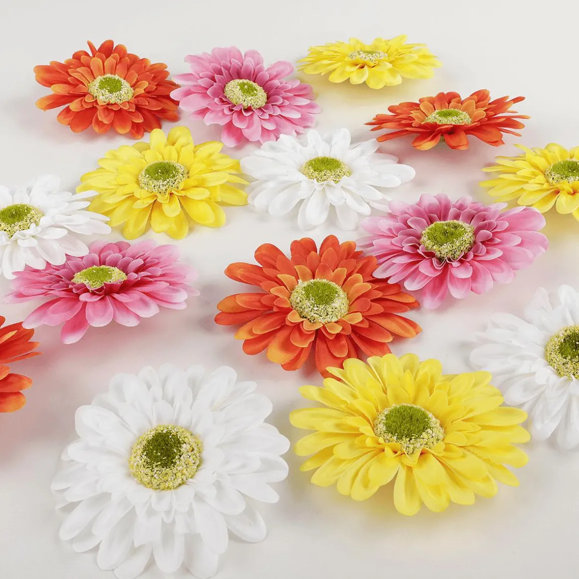 Mezcla De Flores Artificiales Dispersas Gerbera 36 Unidades