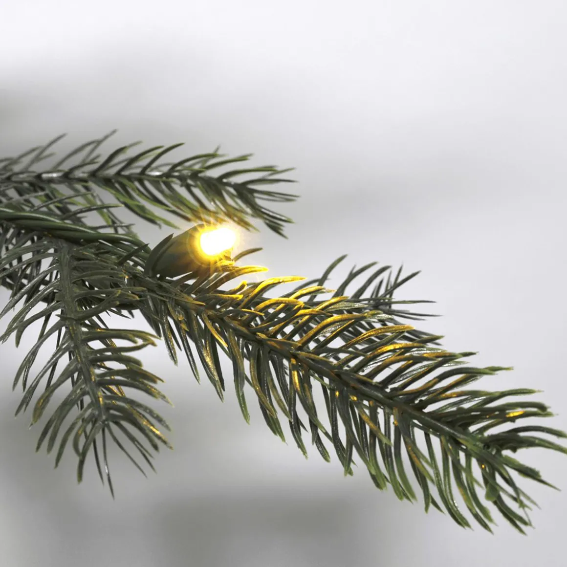 Árbol De Navidad Artificial Nordmann Abeto Con LED 210 Cm